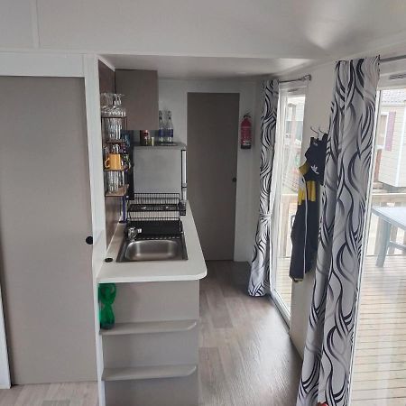 Charmant Mobil Home 2 Chambres Valras Plage エクステリア 写真