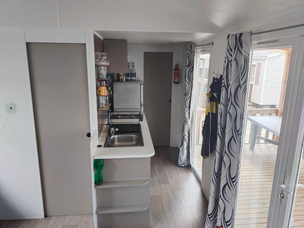 Charmant Mobil Home 2 Chambres Valras Plage エクステリア 写真